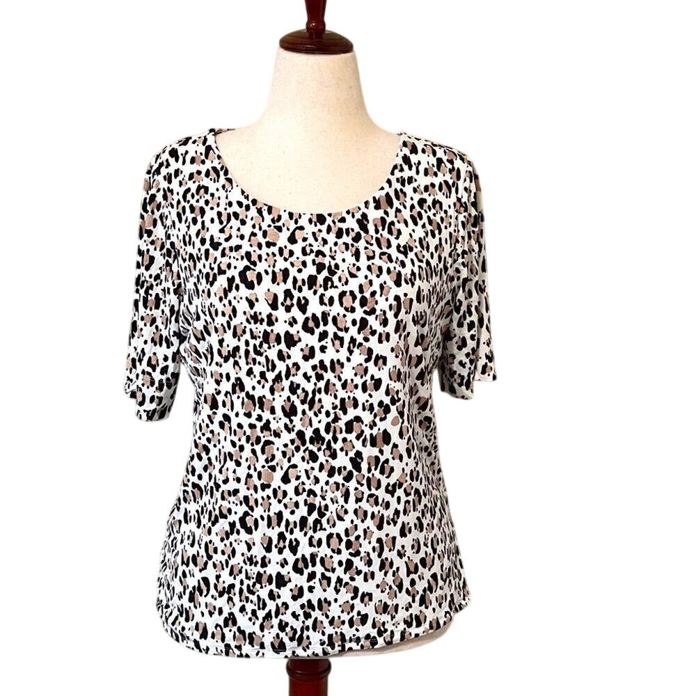 Chico's top animal print scoop neck short sleeve knit popover  blouse Sz 2 US L